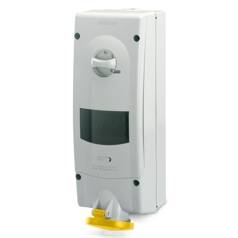 Base C/Bloqueo Ip44 3P+T 32A